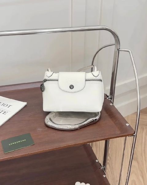 圖片 【LONGCHAMP】LE PLIAGE XTRA牛皮肩背小方包(白)