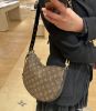 圖片 《現貨最低特價 》Louis Vuitton LV Cookie BB 月亮多用途包