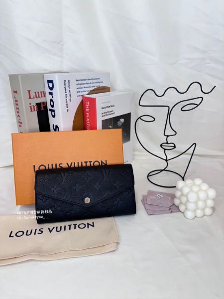 圖片  Louis Vuitton 路易威登 M82257 壓紋信封長夾