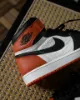 iSNEAKERS 現貨 Air Jordan 1 Retro High OG "Shattered Backboard" 黑橘扣碎 DZ5485-008
