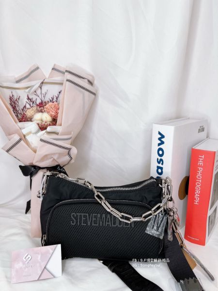 圖片 Steve madden 鏈條灣月包
