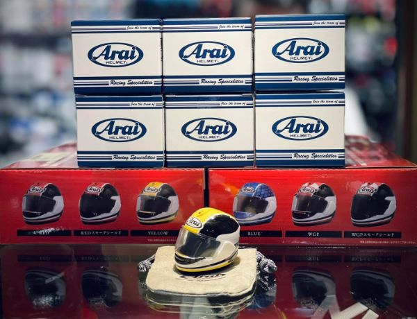 圖片 UPC騎士精品_台中店  ARAI盲盒 安全帽模型