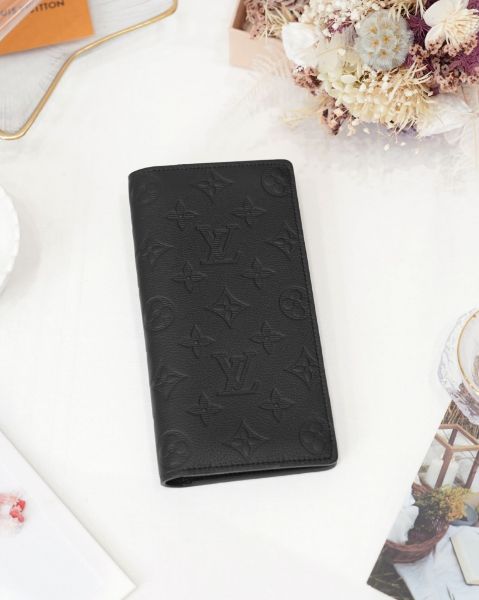 圖片 LV (M62900)壓紋皮革兩摺長夾(預購)