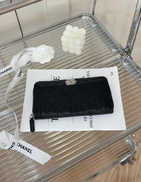 圖片 【CHANEL】荔枝BOY拉鍊皮長夾  黑銀