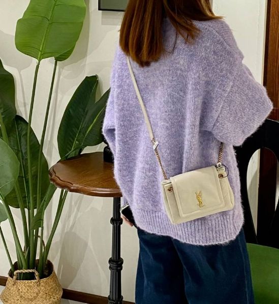 圖片 《現貨2~3日可收到! 》 SAINT LAURENT YSL Nolita小羊皮鏈袋包 (復古白色)