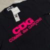 圖片 𝐌𝐫.𝐏𝐚𝐧𝐠𝐤𝐚©現貨💗COMME des GARÇONS CDG 限定 粉色字體短T 經典款 基本款 短袖 大阪