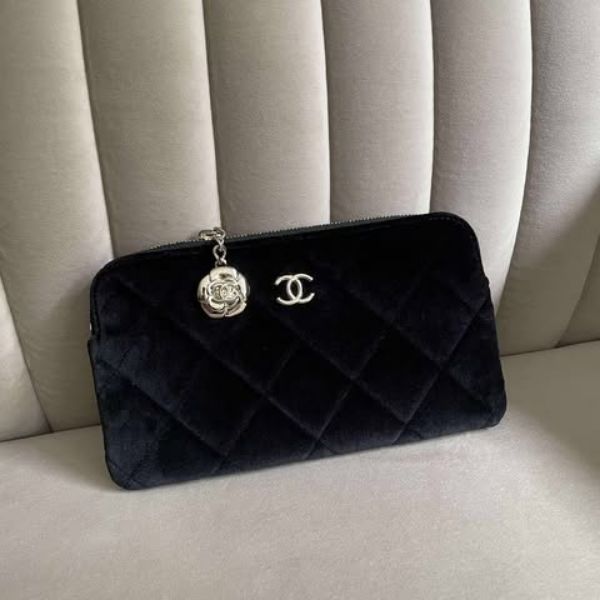 圖片 黑金絲絨山茶花一字拉手包