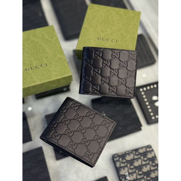 圖片 Gucci  黑色壓紋設計 經典好看 男生短夾