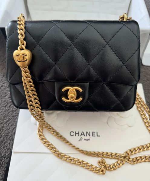 圖片 Chanel 香奈兒 AS3829 愛心調節鍊 羊皮方胖 黑 