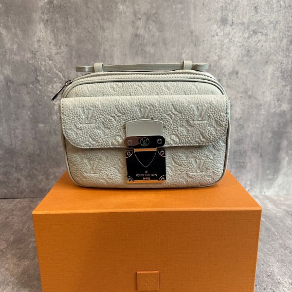 圖片 Louis Vuitton S-lock bag 米白