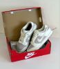 圖片 Nike Dunk Low 灰紫羅浮宮 奶白 復古 浮雕 麻繩鞋帶 粗鞋帶 女鞋 IH0639-011/預購