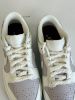 圖片 Nike Dunk Low 灰紫羅浮宮 奶白 復古 浮雕 麻繩鞋帶 粗鞋帶 女鞋 IH0639-011/預購