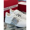 圖片 RV Roger vivier 經典 鑽扣 銀色 搭配 牛皮 小白鞋 球鞋
