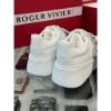 圖片 RV Roger vivier 經典 鑽扣 銀色 搭配 牛皮 小白鞋 球鞋