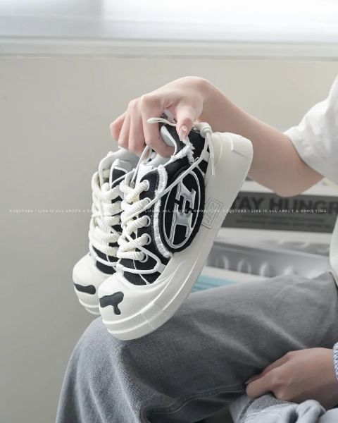 圖片 KTQ STORE 現貨 H52 開口笑奶油鞋 二代 蛋糕鞋 黑色 H52002240500