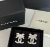 圖片 Chanel 25B ABA922 蝴蝶結水鑽 CC 銀色耳環 太美了🥳💗🥰