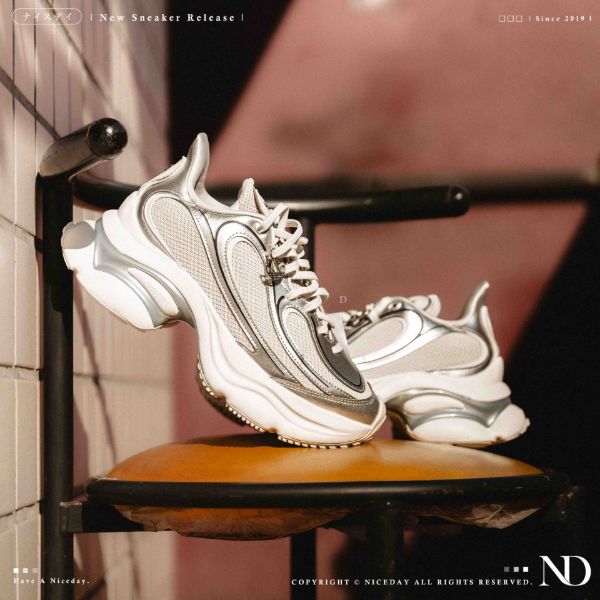 NICEDAY 現貨 adidas OZVENUZ 愛迪達 白 米白 老爹 增高 復古 慢跑 女鞋 KI0557