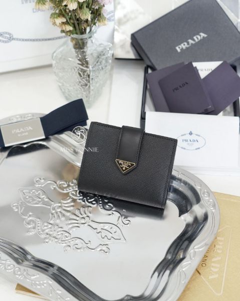 圖片 Prada Saffiano皮革兩折短夾(預購)