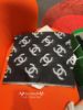 圖片 Chanel 25B 滿版logo雙面圍巾 黑