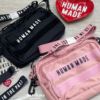 圖片 𝐌𝐫.𝐏𝐚𝐧𝐠𝐤𝐚©現貨🖤🩷HUMAN MADE MILITARY POUCH 2025新款 肩背包 側背包 小包