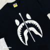 圖片 𝐌𝐫.𝐏𝐚𝐧𝐠𝐤𝐚©現貨💚A BATHING APE City Camo Shark Tee 黑灰迷彩 鯊魚 夜光 短T