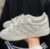圖片 Adidas Originals Handball Spezial 珠光白 白色 小香風 漆皮 菱格紋 復古 德訓鞋 T頭鞋 KJ0854/預購