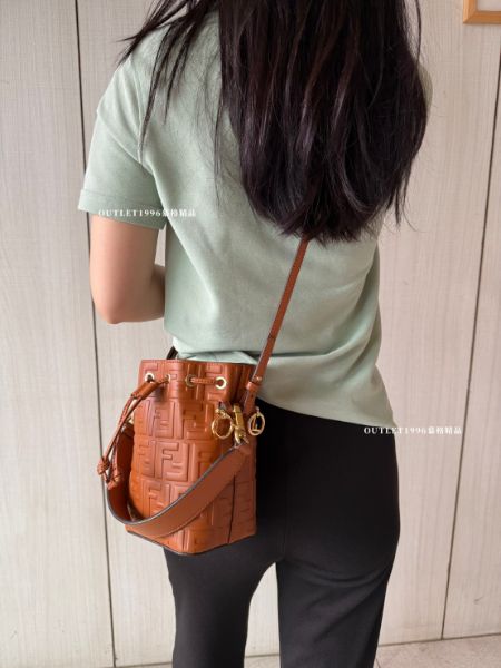 圖片 FENDI 焦糖色水桶包