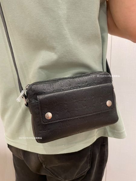 圖片  CELINE TRIOMPHE 壓花皮革相機包 