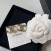 圖片 Chanel 黑金水鑽琺瑯耳針