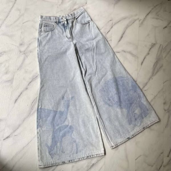 圖片 Chanel 22春夏麋鹿獅子印花牛仔闊腿褲