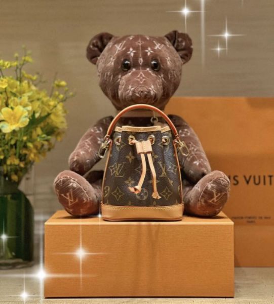 圖片 LV 新款 M81266 nano noe 小水桶包 背帶可調 老花