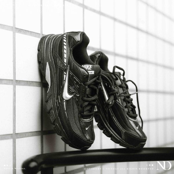 NICEDAY 現貨 Nike Initiator 黑魂 黑灰 黑銀 銀勾 銀 黑 舒適 跑鞋 男鞋 慢跑 IB4595-001