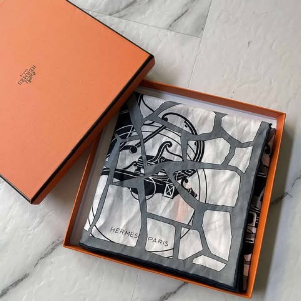 圖片 Hermes 藏書章灰白方巾