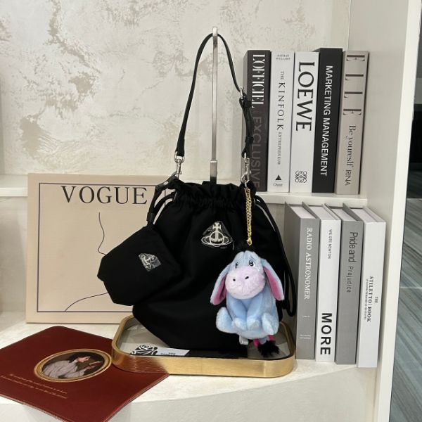 圖片 Vivienne Westwood 黑色尼龍子母水桶包