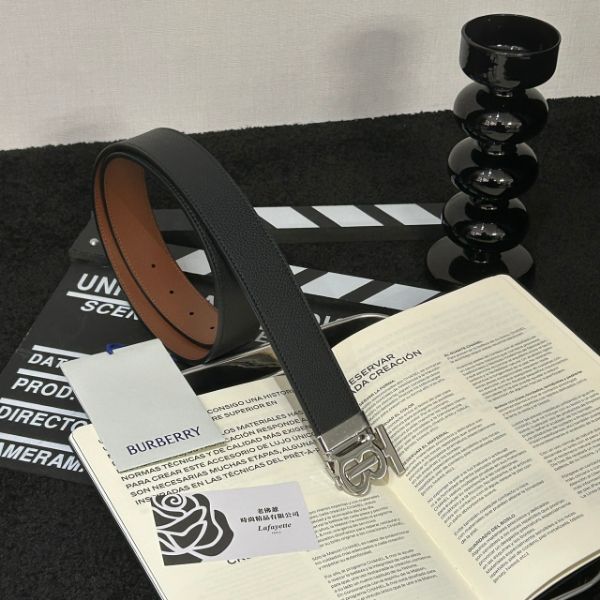 圖片 BURBERRY 銀頭經典TB字母皮革雙面皮帶