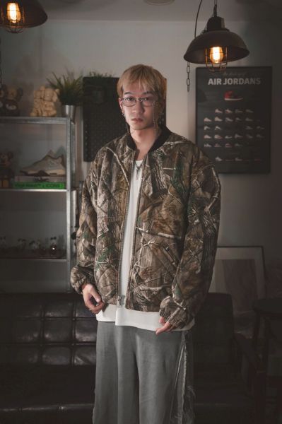 Focus Store Supreme FW25 Week1 ZipOff Sleeve Quilted Bomber Jacket	