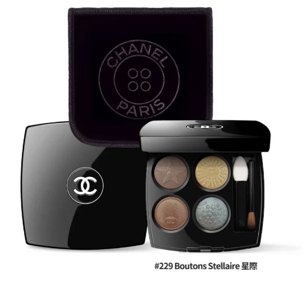圖片 CHANEL 香奈兒彩妝 珠寶鈕扣四色眼影 2g #229星際/銀光湛藍 - 限定珍藏布套/2025 秋季限量彩妝