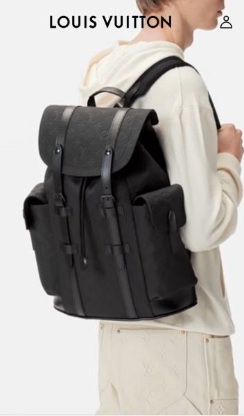 圖片 LV M55699 Christopher MM Christopher MM 黑武士黑色黑色壓紋中型皮革後背包