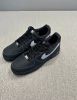 圖片 Nike Air Force 1 AF1 黑底外縫線 黑白色 黑色 黑武士 荔枝皮 外縫線 男女款 HQ2037-006/預購