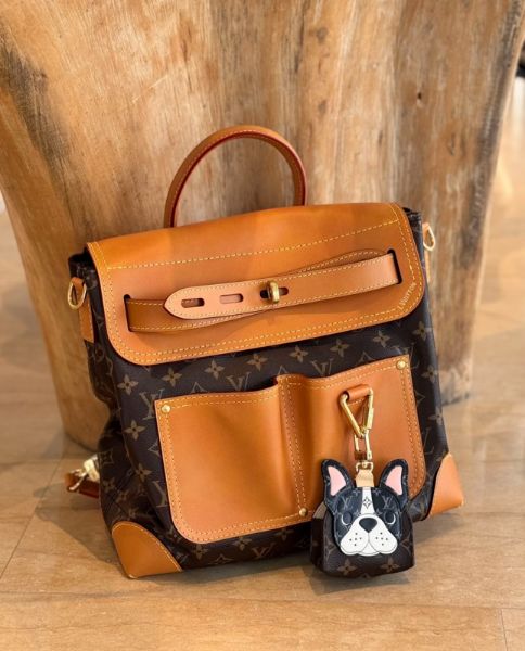 圖片 𝗟𝗩 𝗦𝘁𝗲𝗮𝗺𝗲𝗿 𝟯𝟬 | M25989 Steamer 30年度復古通行證 