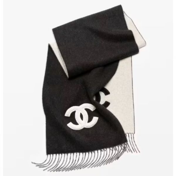 圖片 Chanel 24K 黑x白雙面大LOGO羊絨圍巾