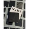 圖片 Loewe 經典 小logo設計 黑色 牛皮材質 男生短夾