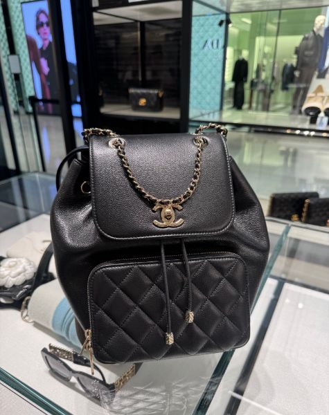 圖片 Chanel A93748 Backpack 荔枝紋後背包 黑金鍊 