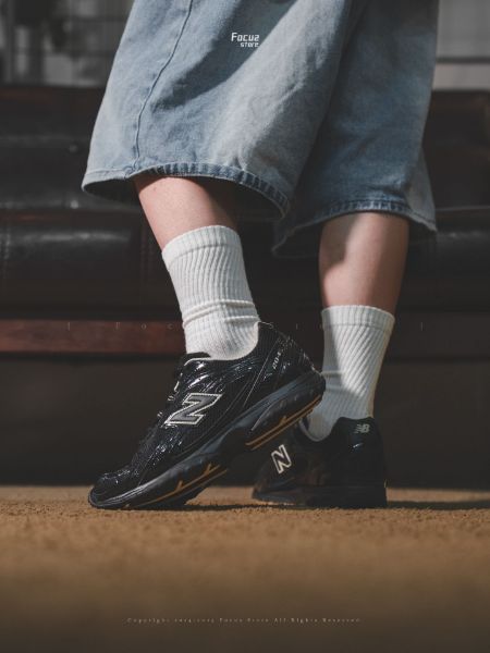 New Balance 204L Black Timberwolf U204LMRA	