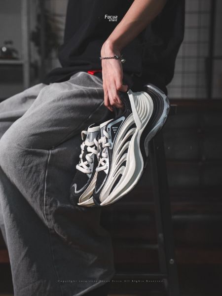 Adidas XLG MTW Black White	