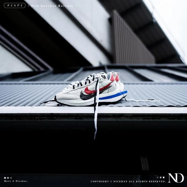 NICEDAY 部分現貨/代購 Nike vaporwaffle x Sacai 白紅藍 男女 CV1363-100