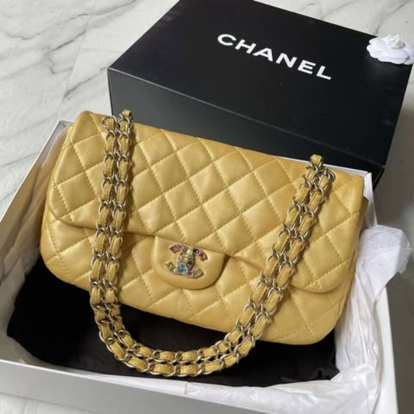 圖片 Chanel Vintage 珠光檸檬黃寶石釦腋下包