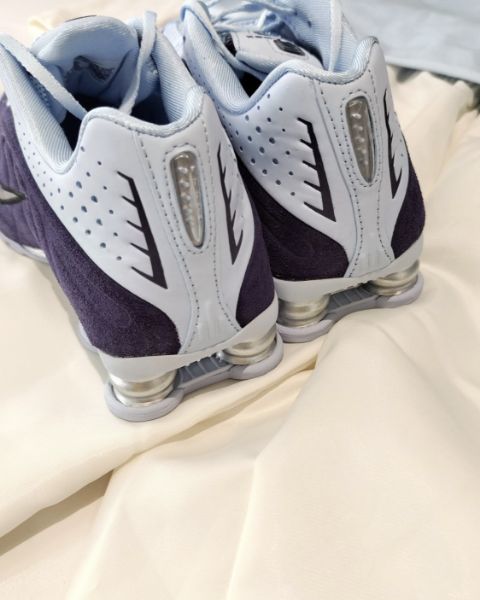 Nike Shox R4 Wmns Ice Blue HQ7739500	