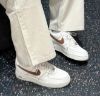 圖片 鞋教 預購 Nike Air Force 1'07 Low LV8 "Ivory Saddle Brown" 白棕 象牙白 縫線 HQ2037-101