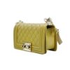 圖片 Chanel 展示品 Boy 菱格羊皮淡金釦掀蓋斜背包-20cm(A67085-芥末綠)